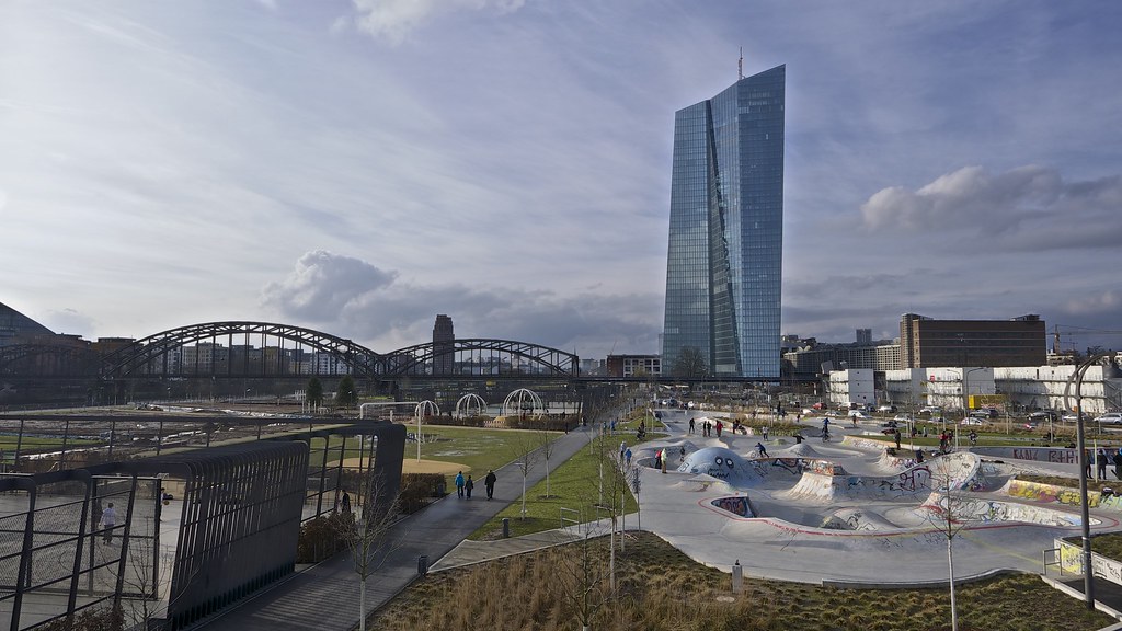 ECB freezes rates at 2 percent as Middle East energy costs reignite inflation