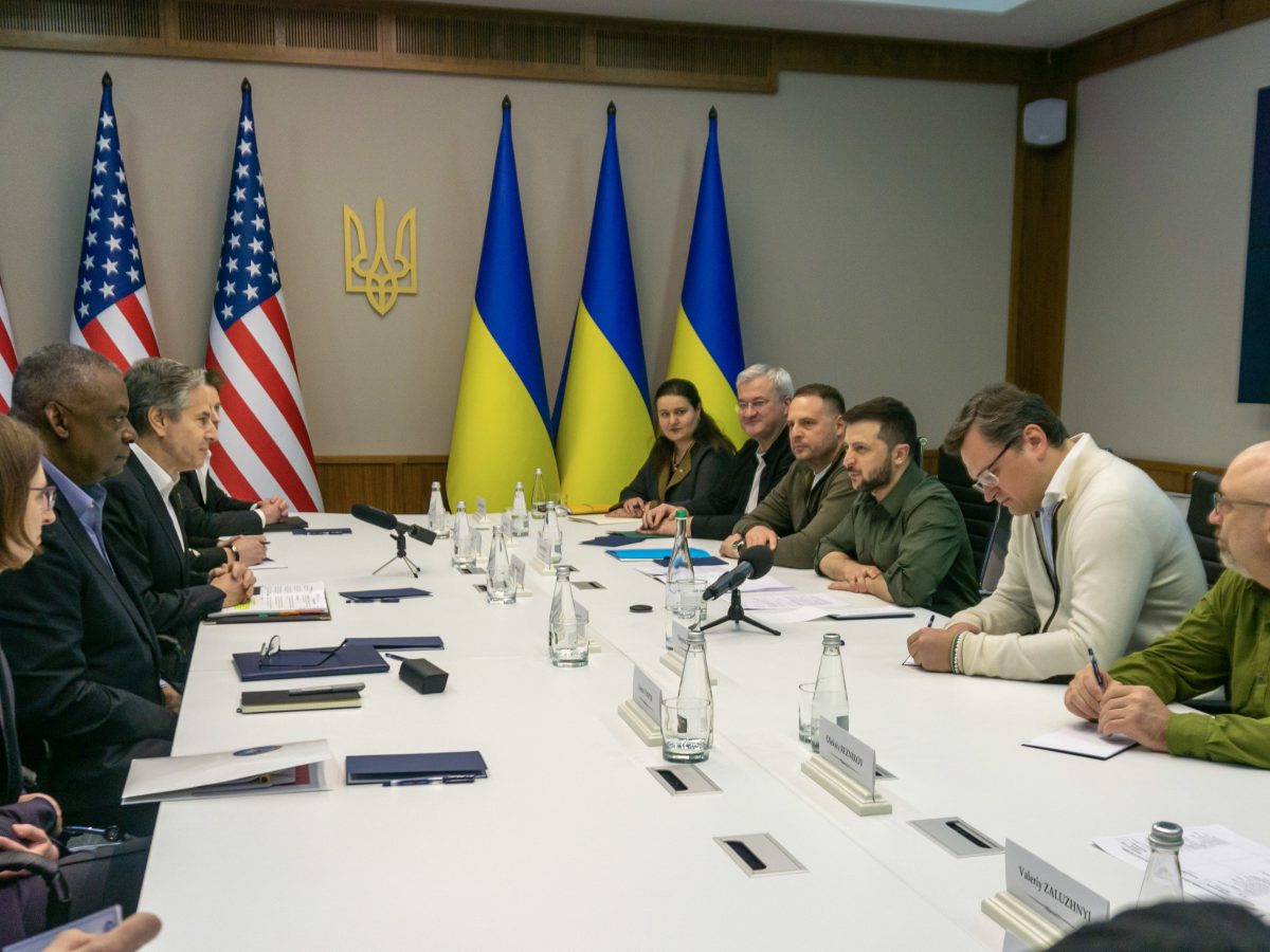 US Secretary of Defense and Secretary of State visit Ukrainian President