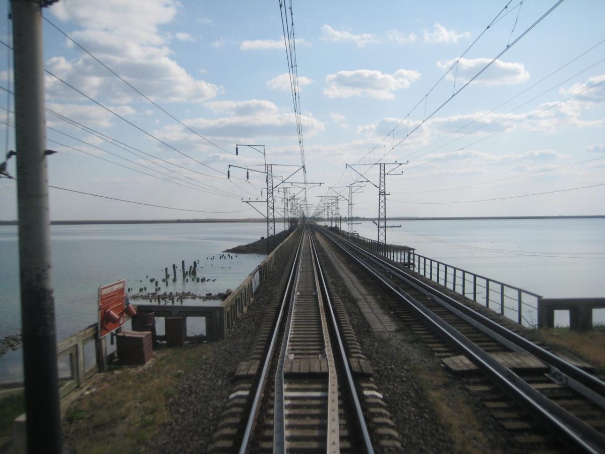 The Chongar railway bridge and dam in Crimea, a key transport corridor connecting the peninsula to mainland Ukraine