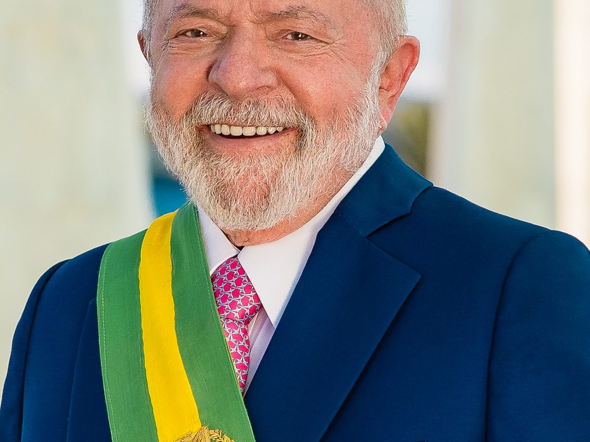 Brazilian President Luiz Inácio Lula da Silva official portrait