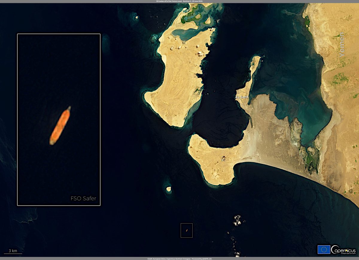 Oil tanker off the coast of Yemen in the Red Sea