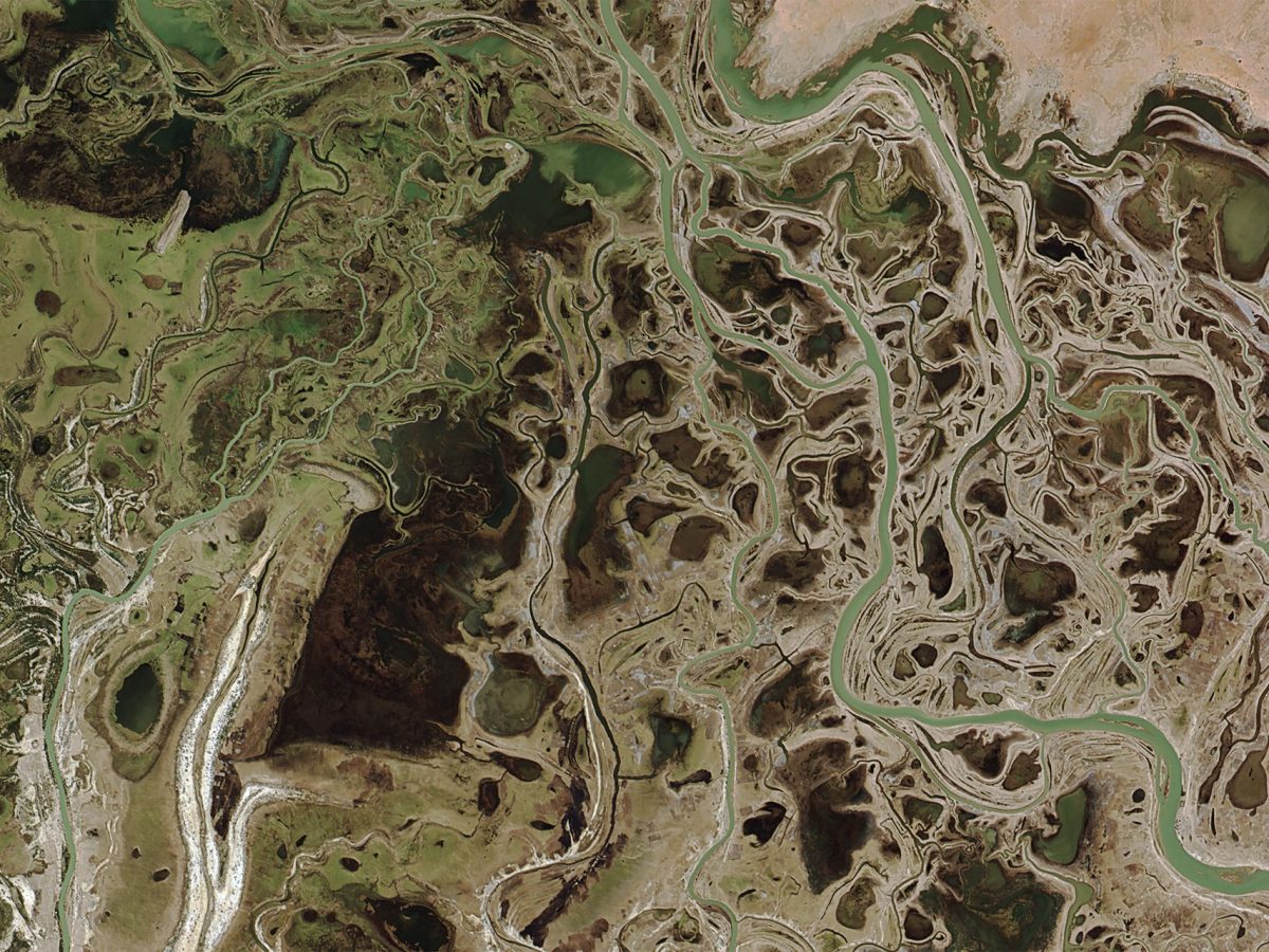 Aerial view of Mopti, Mali, showing riverside settlement and buildings