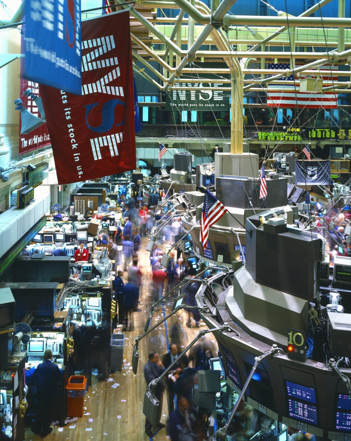 Traders on the floor of the New York Stock Exchange