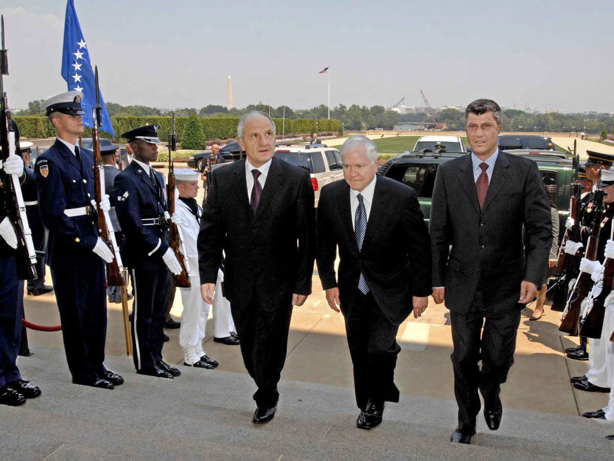 Hashim Thaçi at the Pentagon with US officials