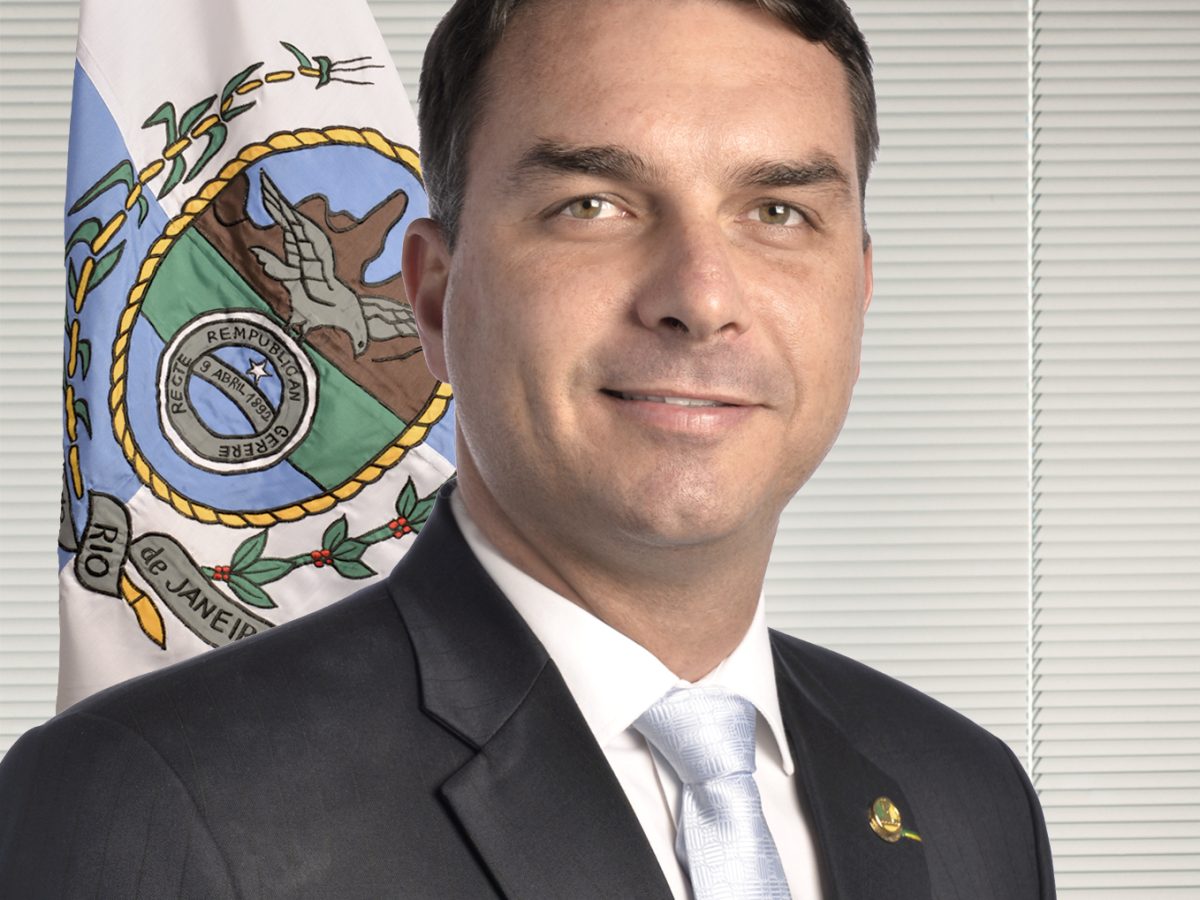 Official portrait of Flávio Bolsonaro, Brazilian presidential candidate 2026