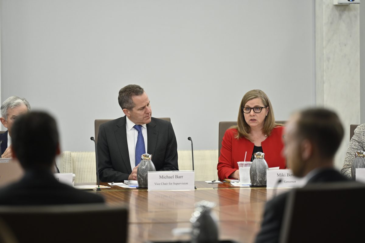 Economy news: fed-october-hold